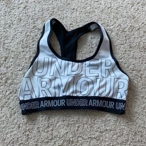 Underarmour sports bra size girls medium